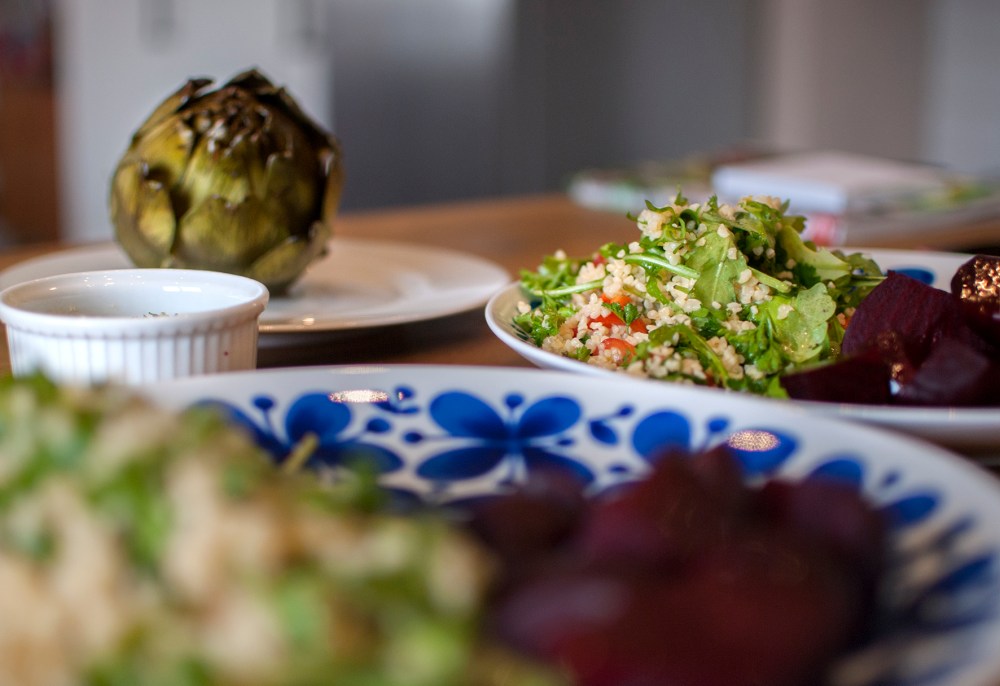 veckans vego färdig rödbetstallrik med tabbouleh